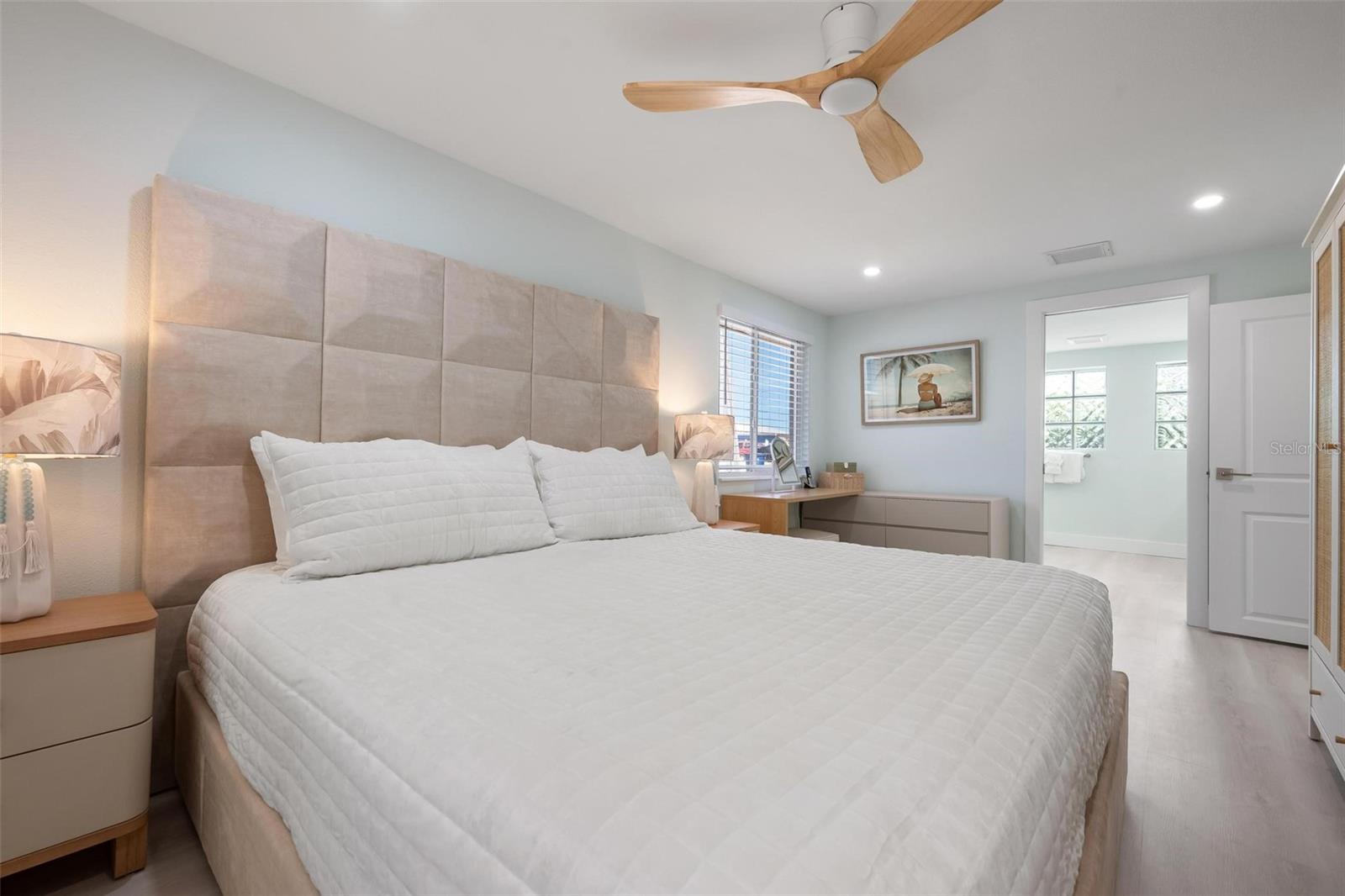 118 9TH ST N, BRADENTON BEACH, FL — photo 15