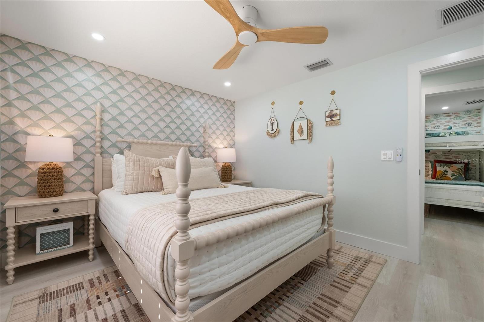 118 9TH ST N, BRADENTON BEACH, FL — photo 20