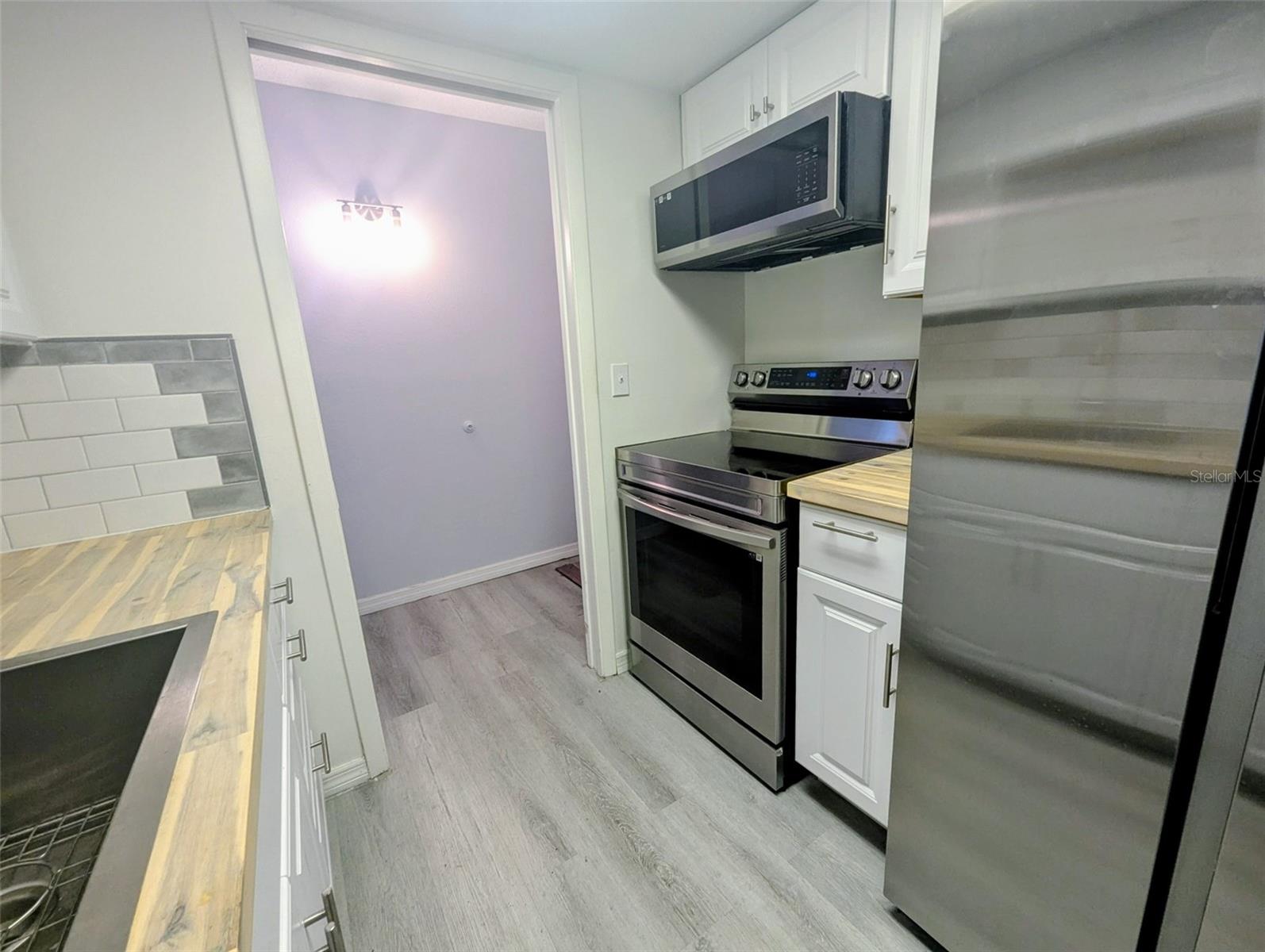 2366 E MALL DR #313, FORT MYERS, FL — photo 5