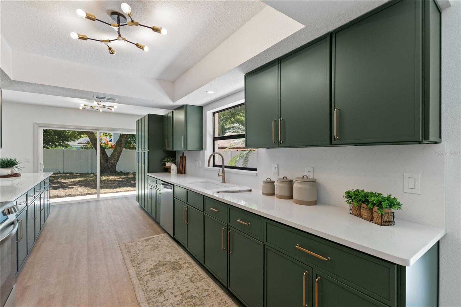3906 BLOOMING HILL LN, PALM HARBOR, FL — photo 6