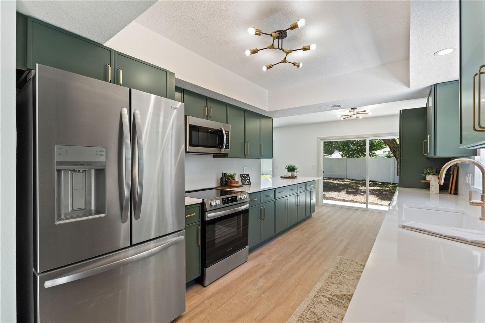 3906 BLOOMING HILL LN, PALM HARBOR, FL — photo 8