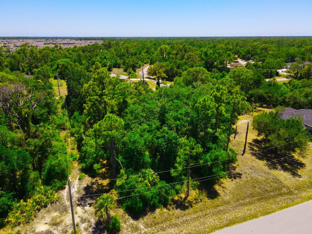 15531 FACTORY AVE, PORT CHARLOTTE, FL — photo 6