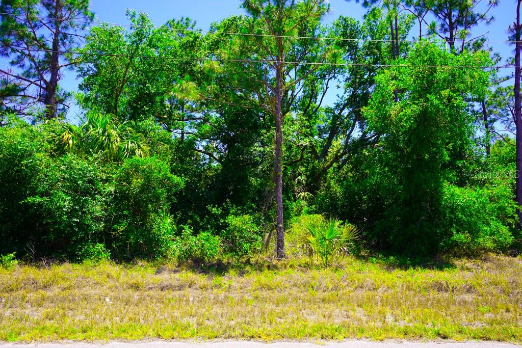 15531 FACTORY AVE, PORT CHARLOTTE, FL — photo 14