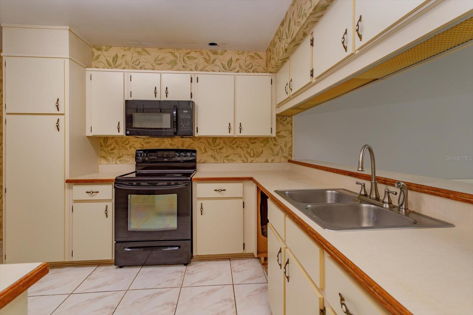 8266 AMBROSE COVE WAY, ORLANDO, FL — photo 2