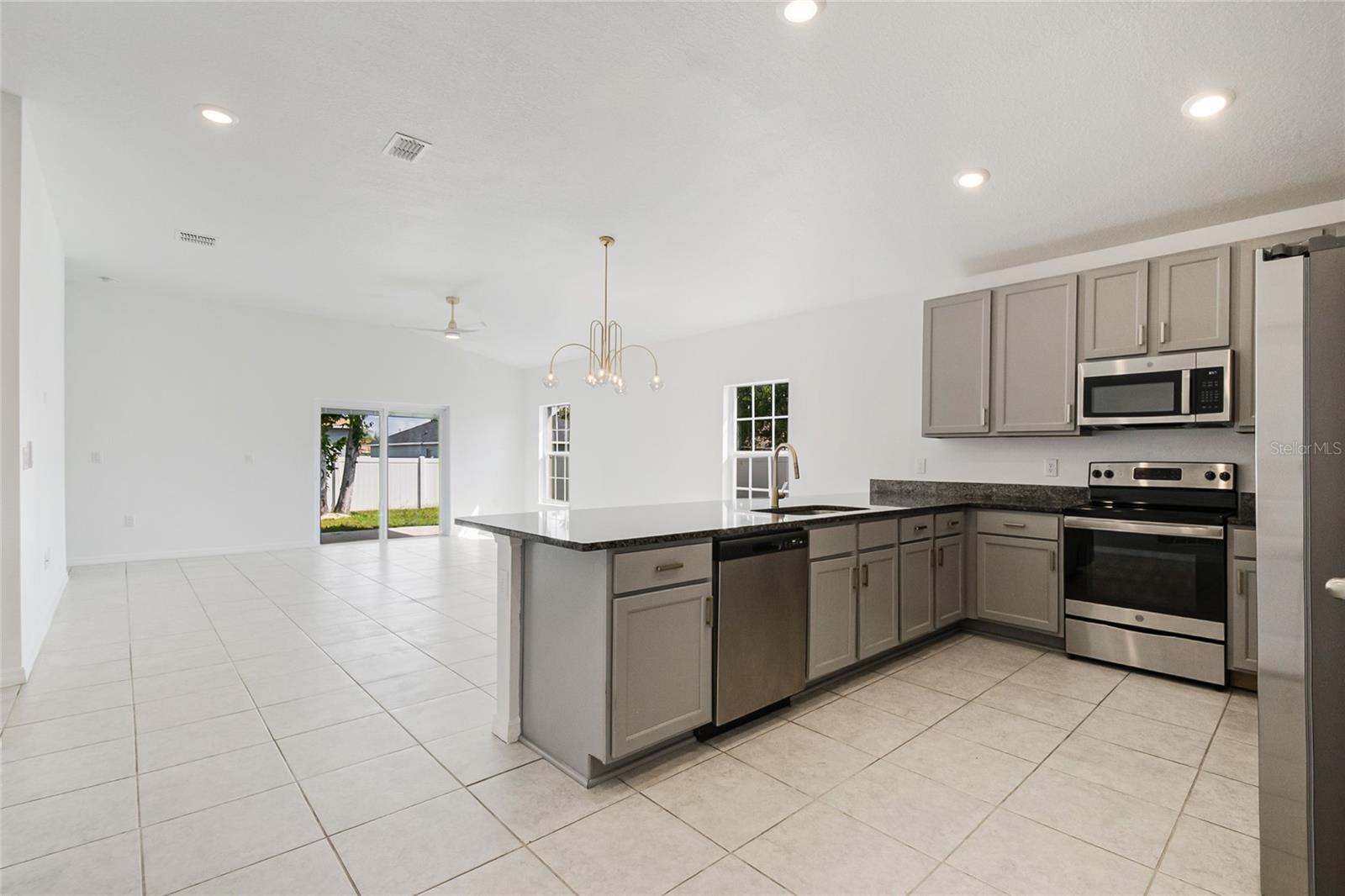 1109 MUNSTER CT, KISSIMMEE, FL — photo 8