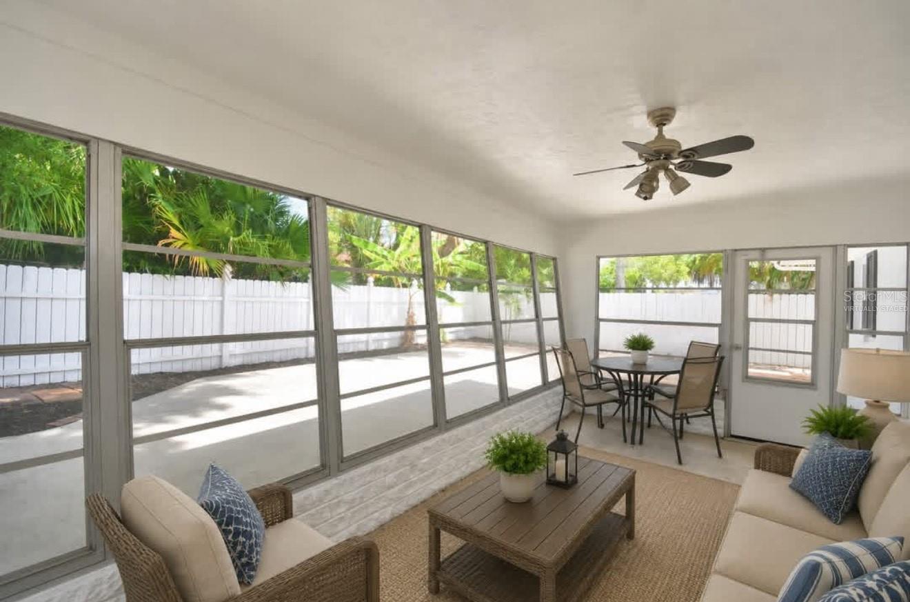 3553 CENTER CIR, LARGO, FL — photo 30