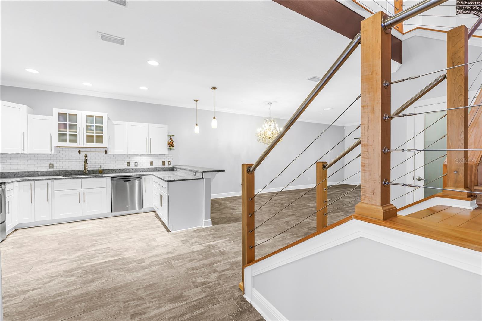 409 BARCELONA DR, ST PETERSBURG, FL — photo 5
