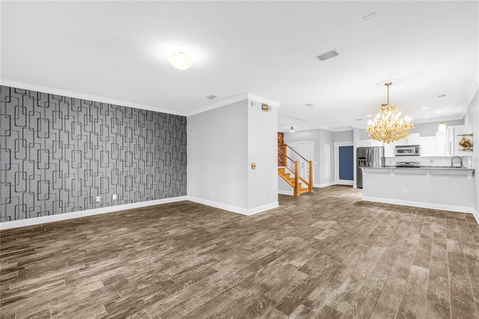 409 BARCELONA DR, ST PETERSBURG, FL — photo 6