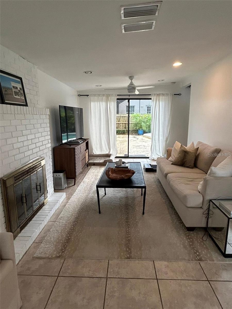 3214 W COACHMAN AVE, TAMPA, FL — photo 14