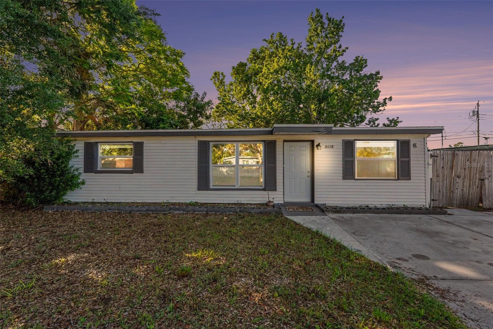 8036 ROSE TER, SEMINOLE, FL — photo 2