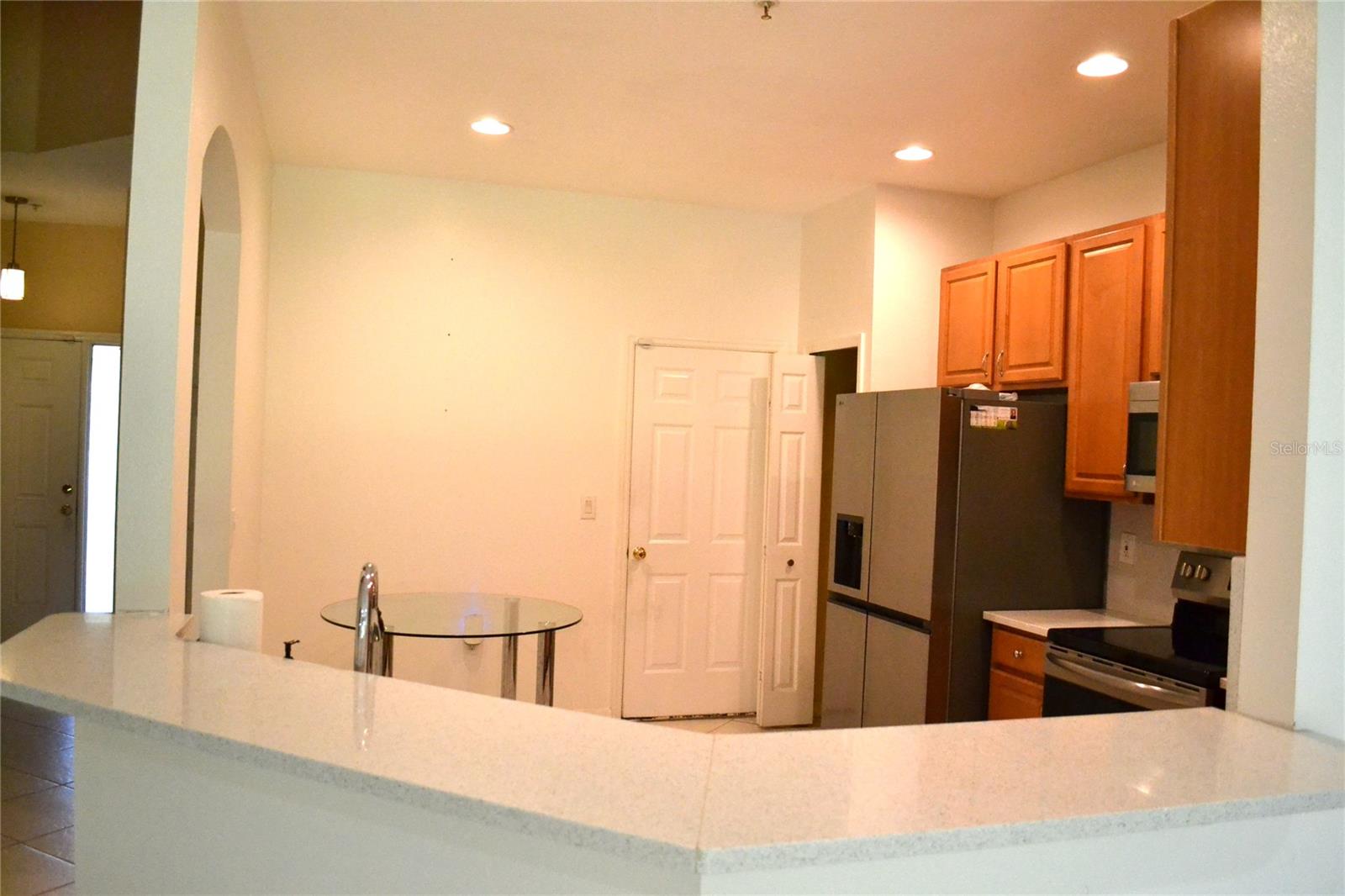 11235 KAPOK GRAND CIR, MADEIRA BEACH, FL — photo 3