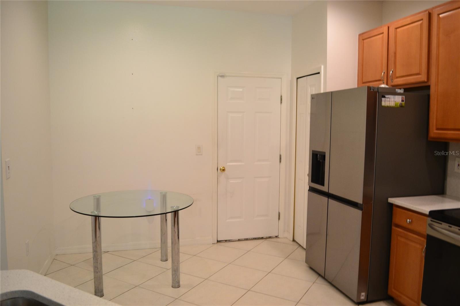 11235 KAPOK GRAND CIR, MADEIRA BEACH, FL — photo 4