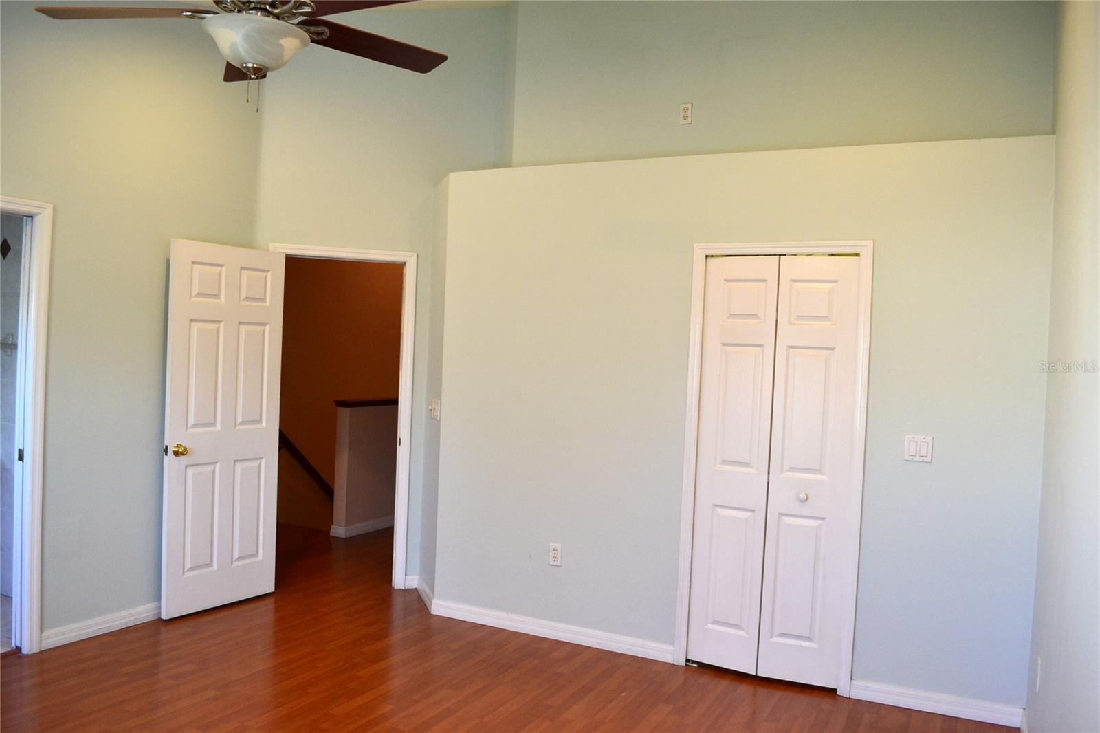 11235 KAPOK GRAND CIR, MADEIRA BEACH, FL — photo 9