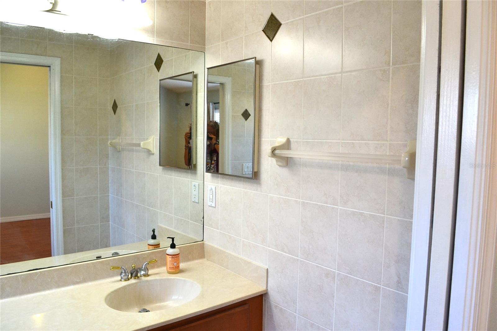 11235 KAPOK GRAND CIR, MADEIRA BEACH, FL — photo 14