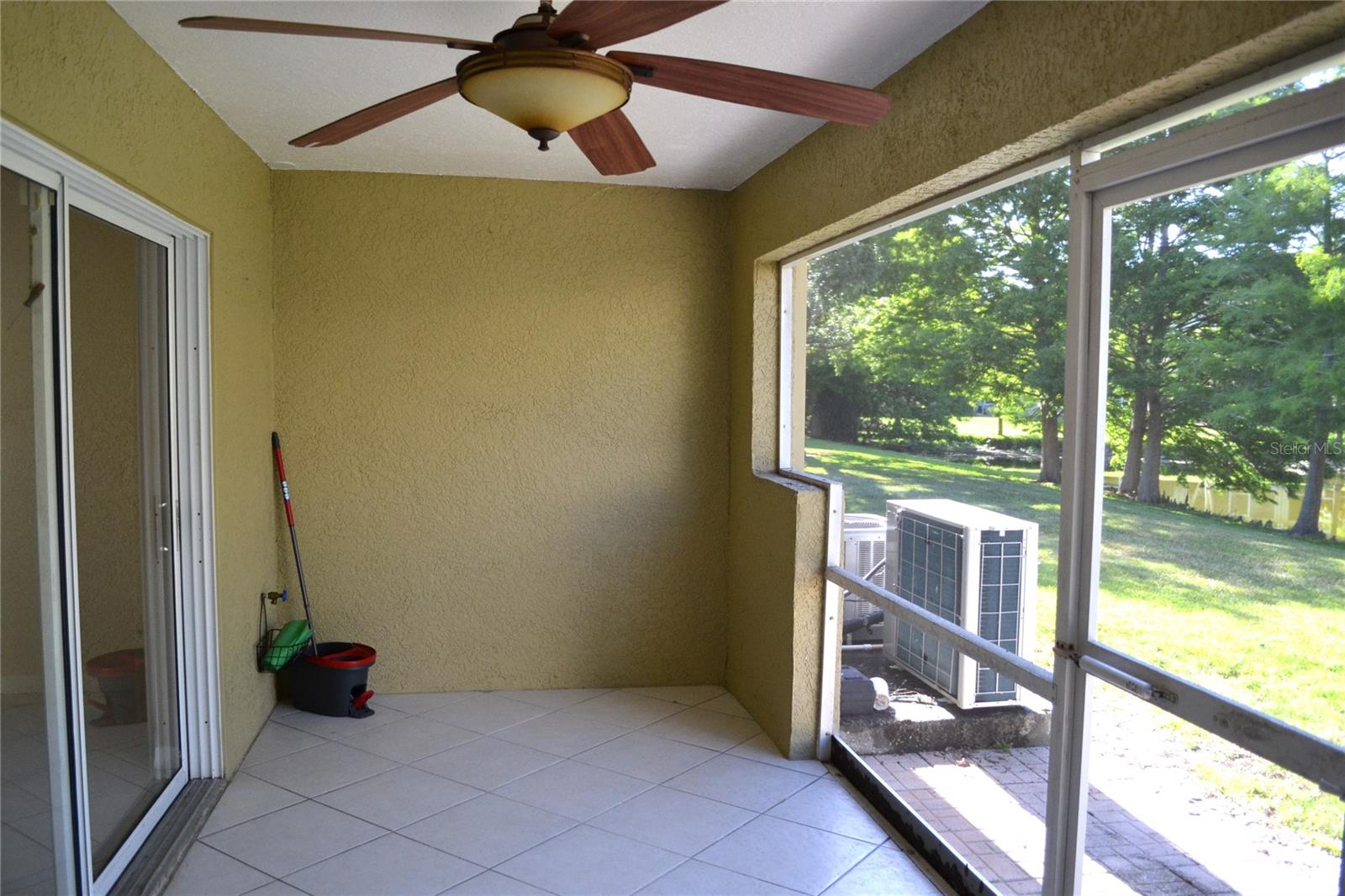11235 KAPOK GRAND CIR, MADEIRA BEACH, FL — photo 15