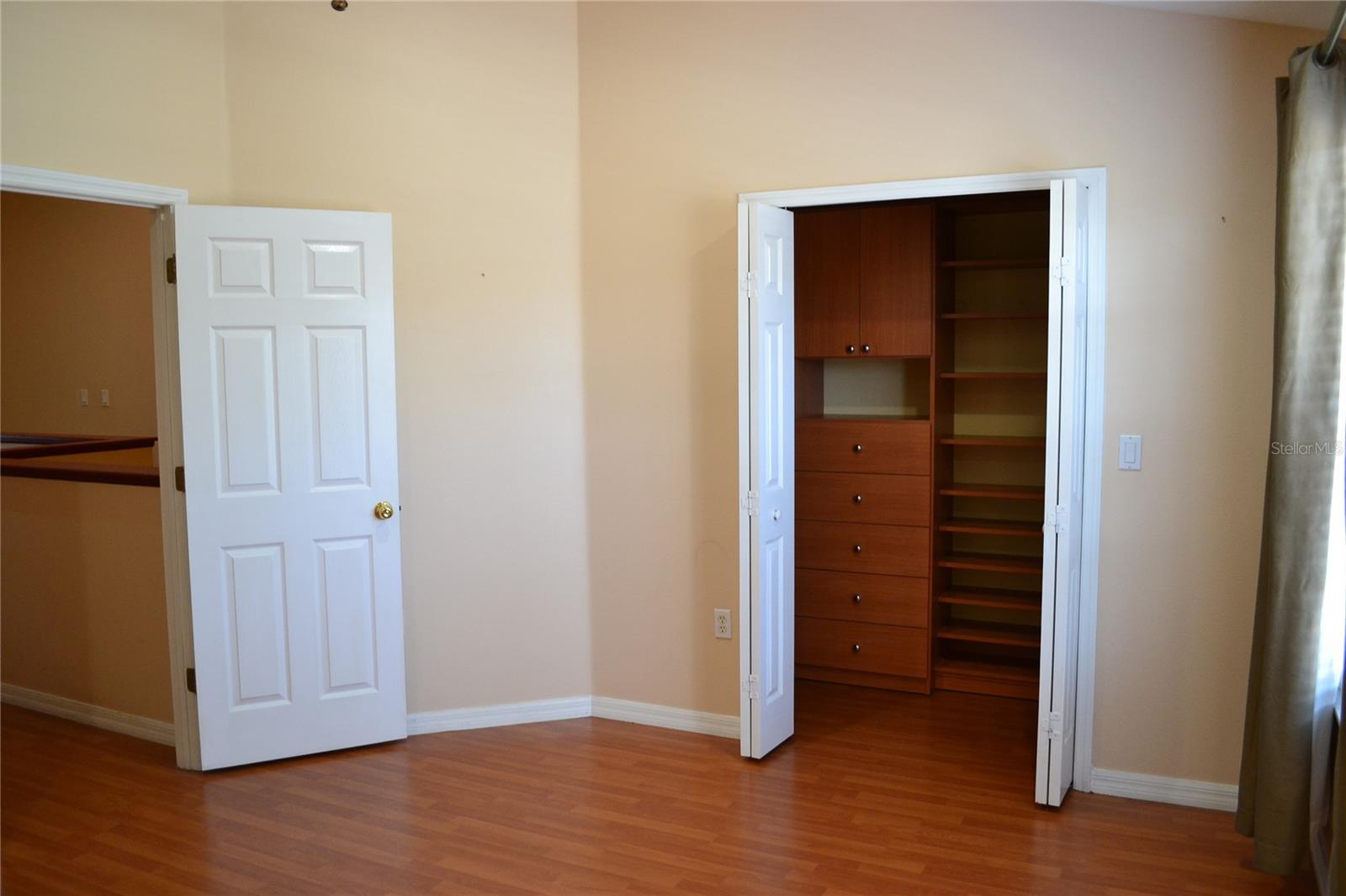 11235 KAPOK GRAND CIR, MADEIRA BEACH, FL — photo 19