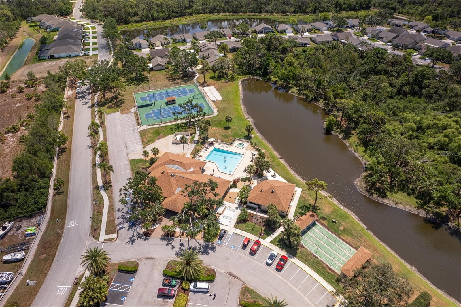 445 TOMOKA DR, ENGLEWOOD, FL — photo 46