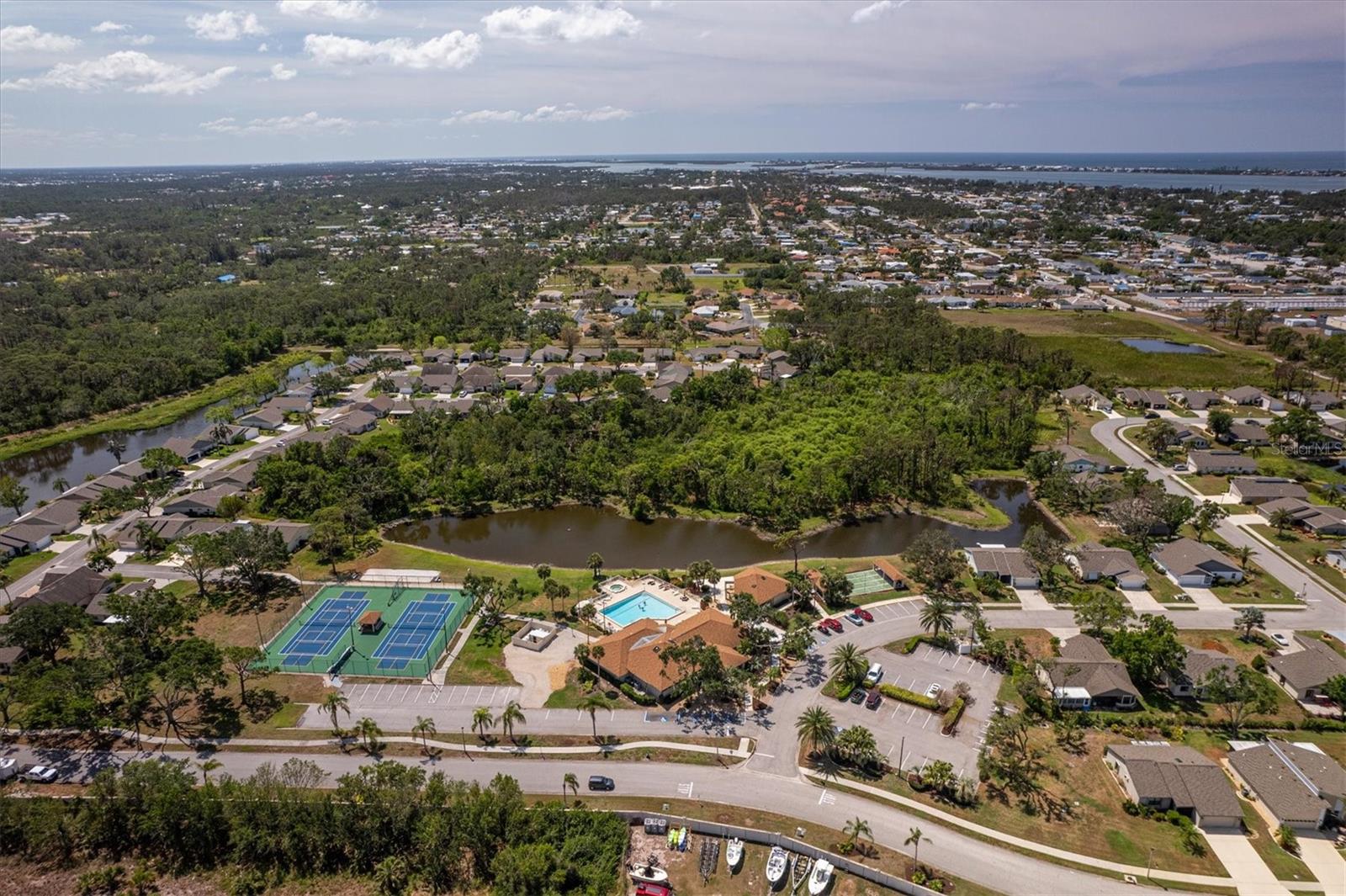 445 TOMOKA DR, ENGLEWOOD, FL — photo 50