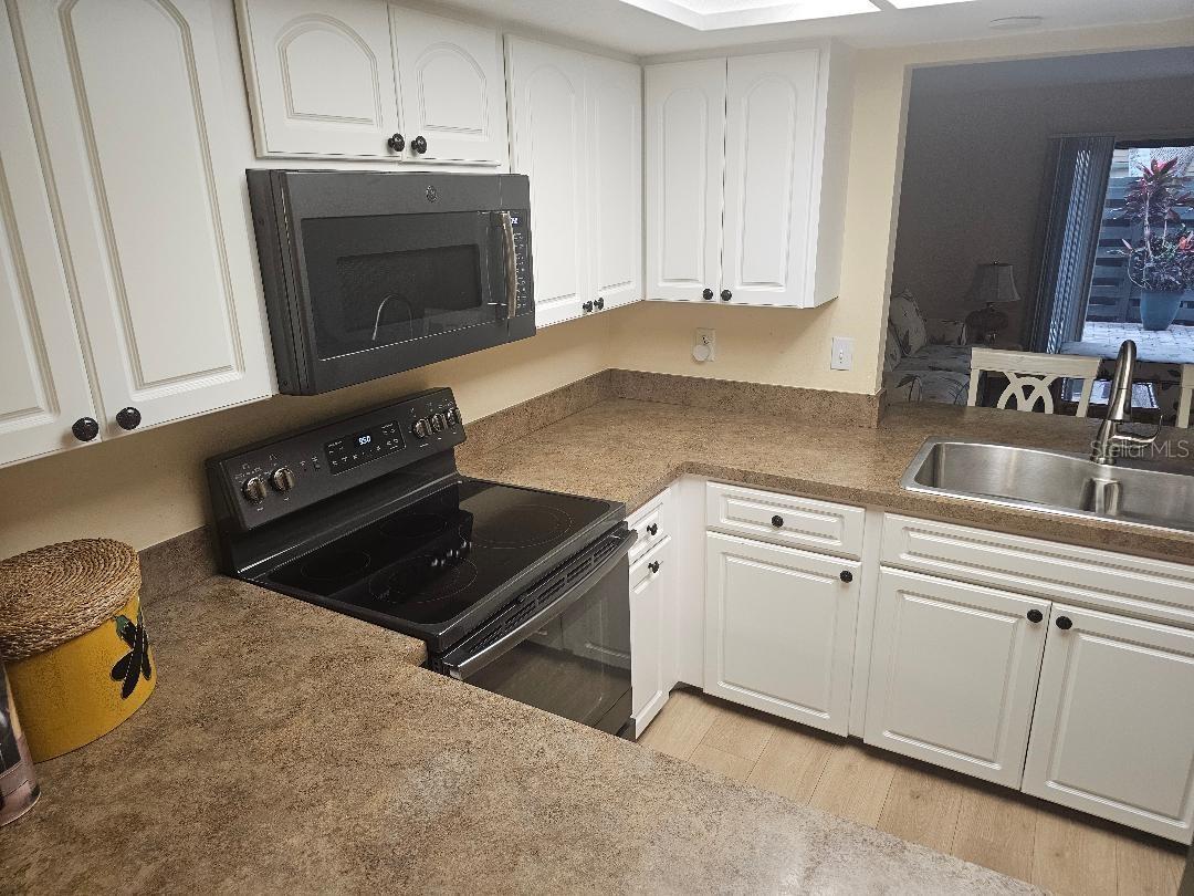 956 SUNRIDGE DR #H2, SARASOTA, FL — photo 6