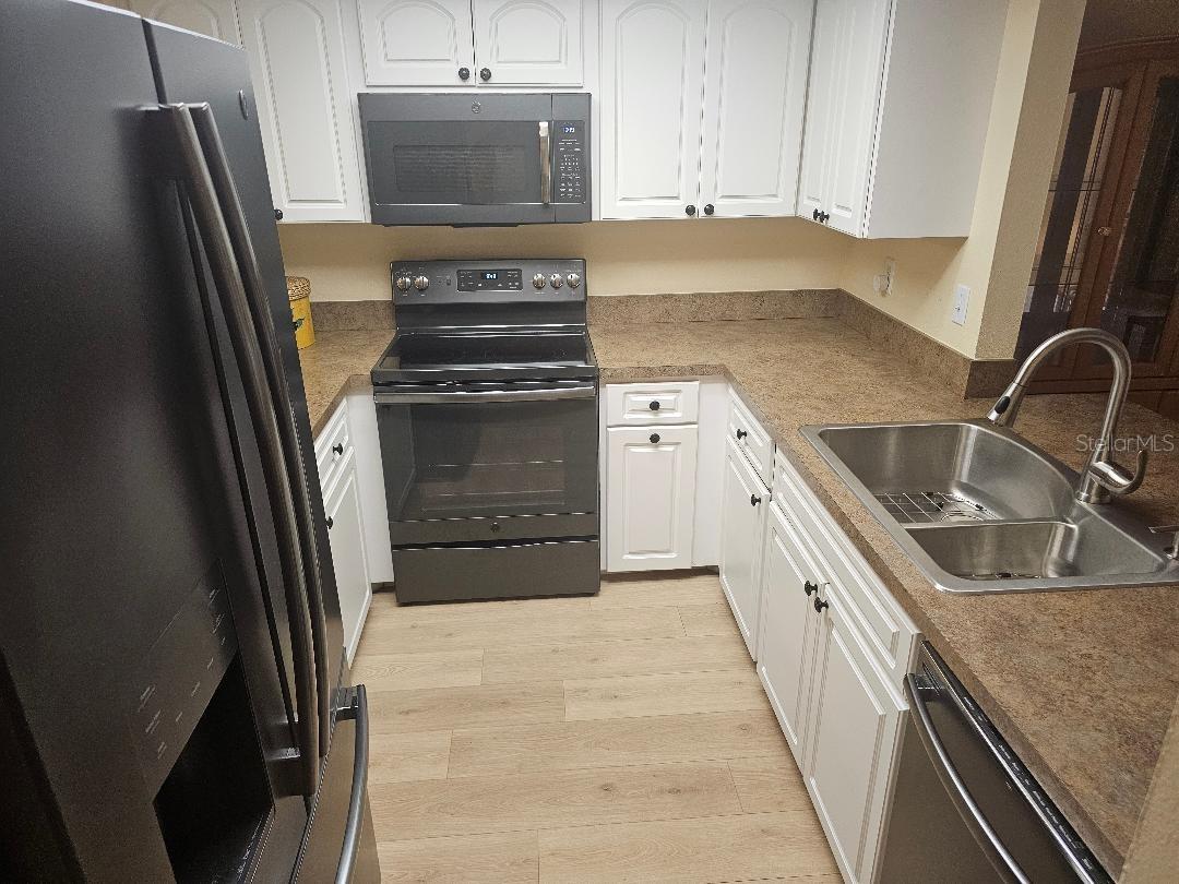 956 SUNRIDGE DR #H2, SARASOTA, FL — photo 7