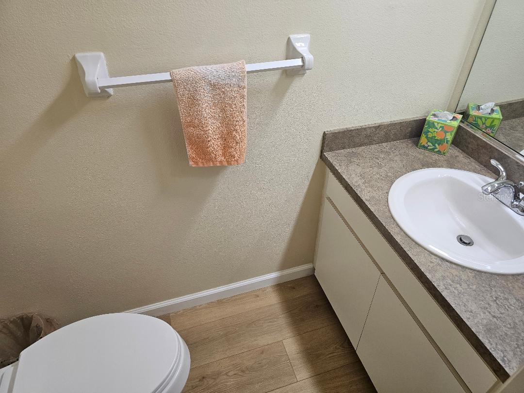 956 SUNRIDGE DR #H2, SARASOTA, FL — photo 10
