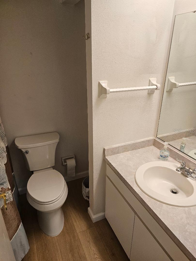 956 SUNRIDGE DR #H2, SARASOTA, FL — photo 14