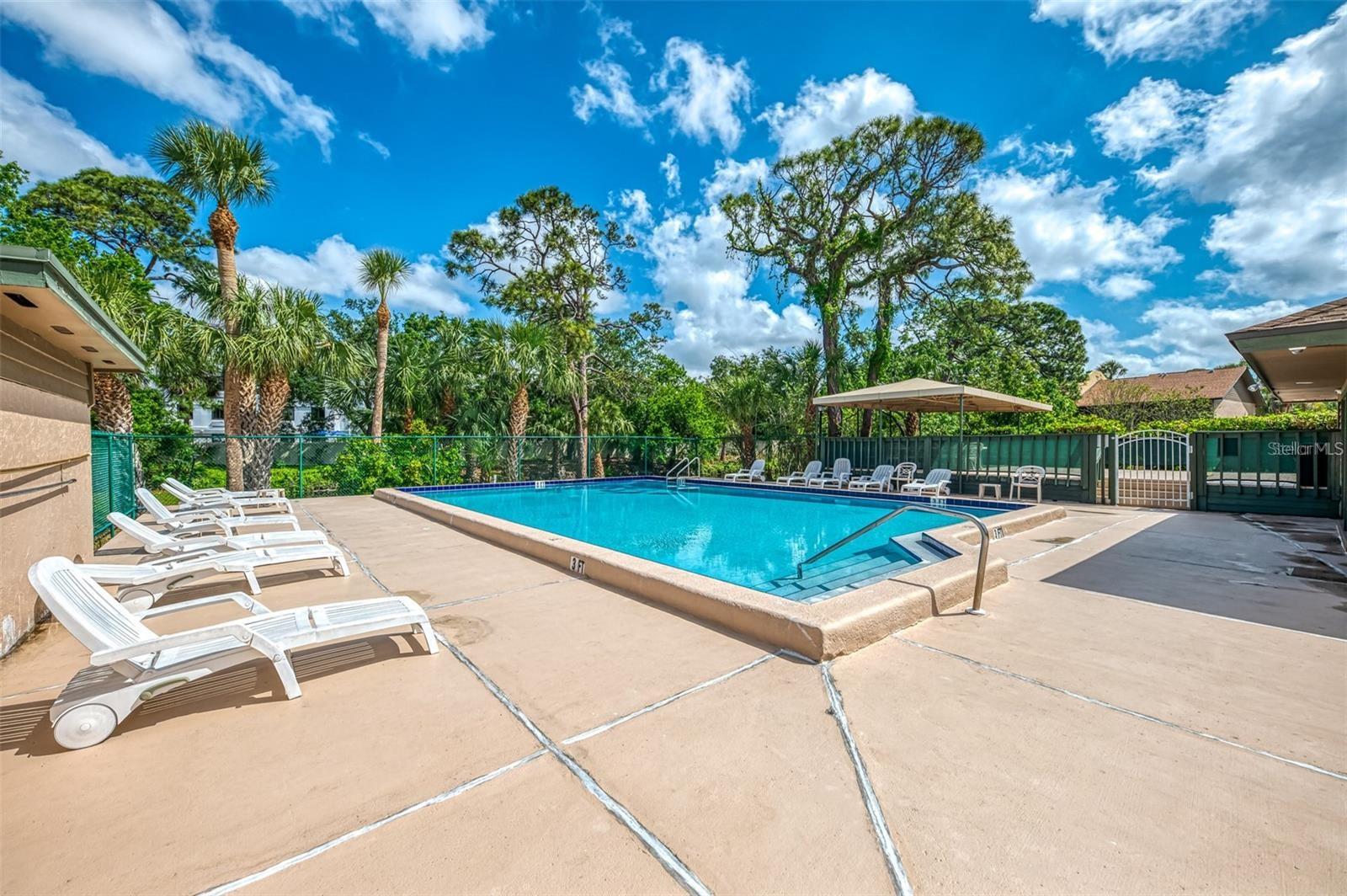956 SUNRIDGE DR #H2, SARASOTA, FL — photo 17