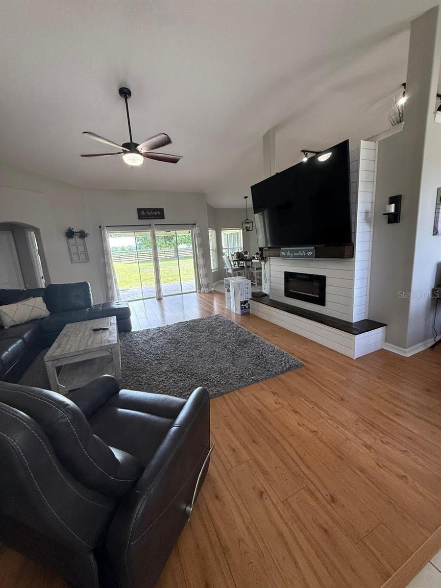 41430 ROGER GILES RD, UMATILLA, FL — photo 33