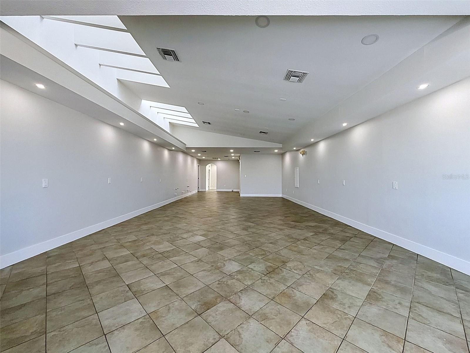13414 US HIGHWAY 19, HUDSON, FL — photo 10