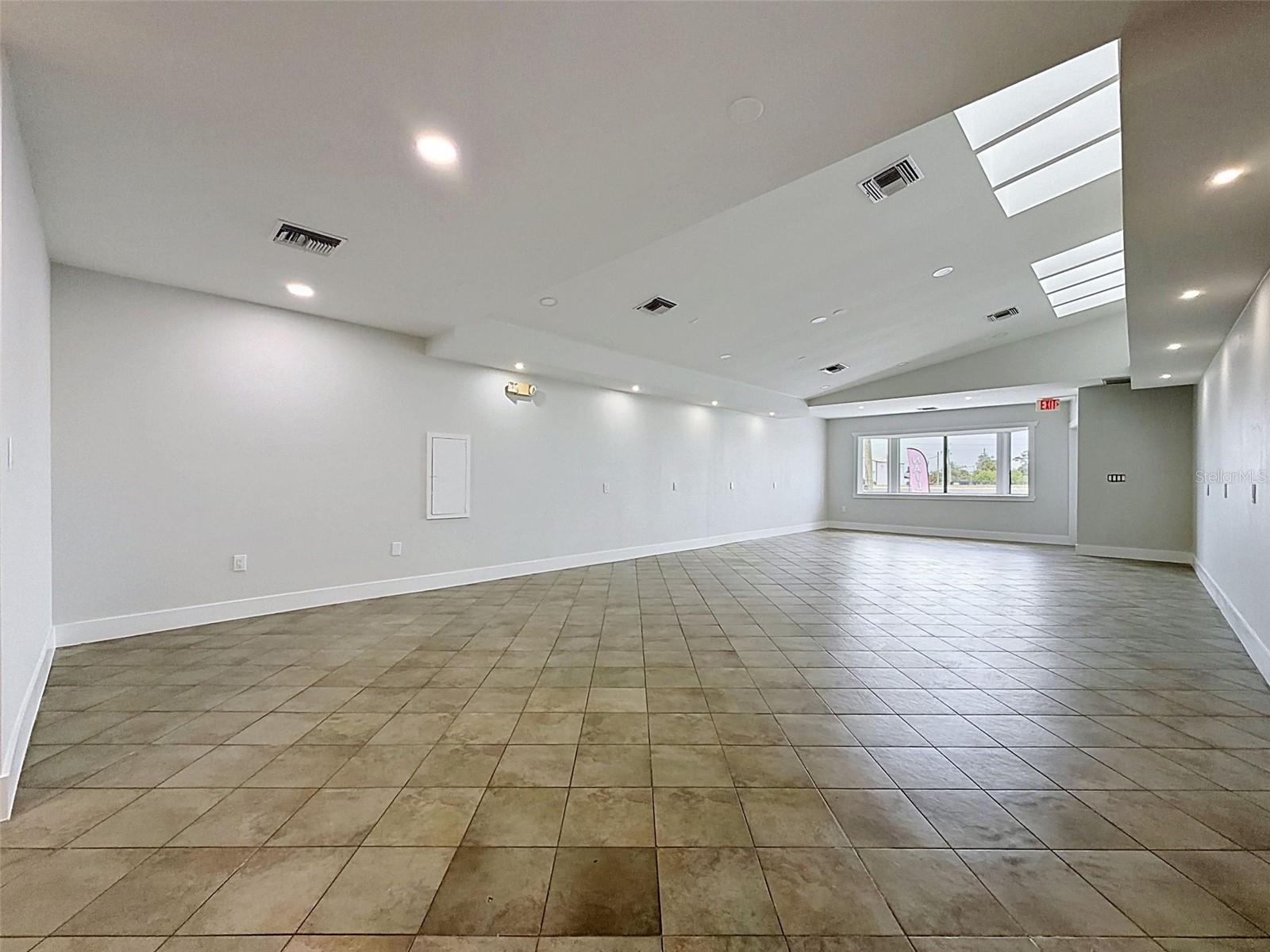 13414 US HIGHWAY 19, HUDSON, FL — photo 16