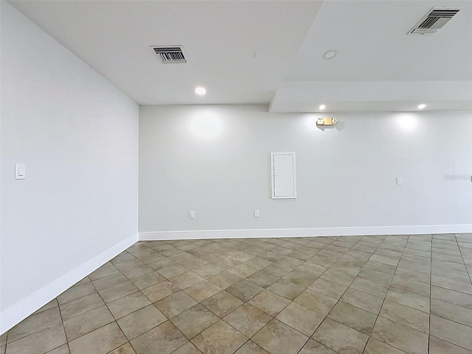13414 US HIGHWAY 19, HUDSON, FL — photo 17