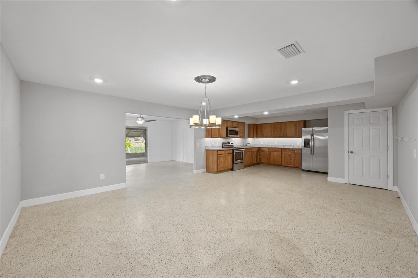 409 DEBRA DR, BRANDON, FL — photo 6
