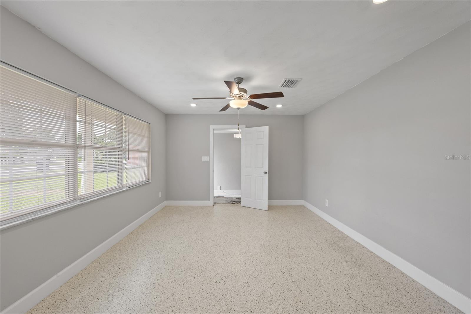 409 DEBRA DR, BRANDON, FL — photo 12