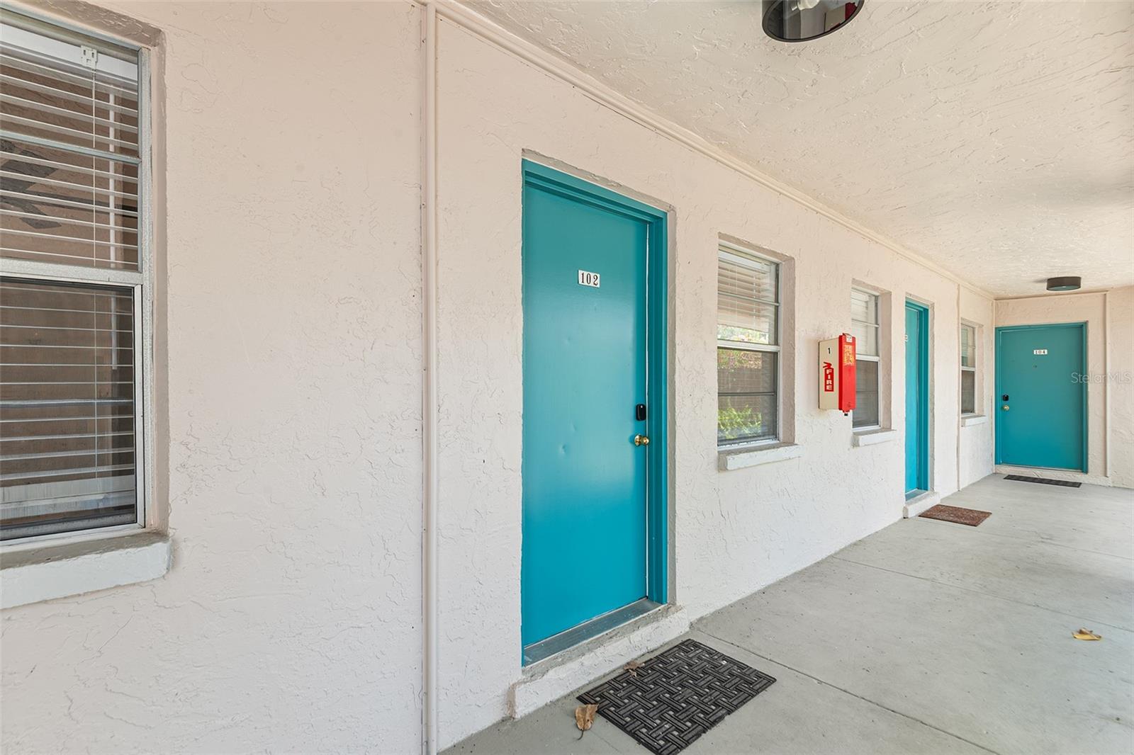 555 62ND ST S #102, ST PETERSBURG, FL — photo 2