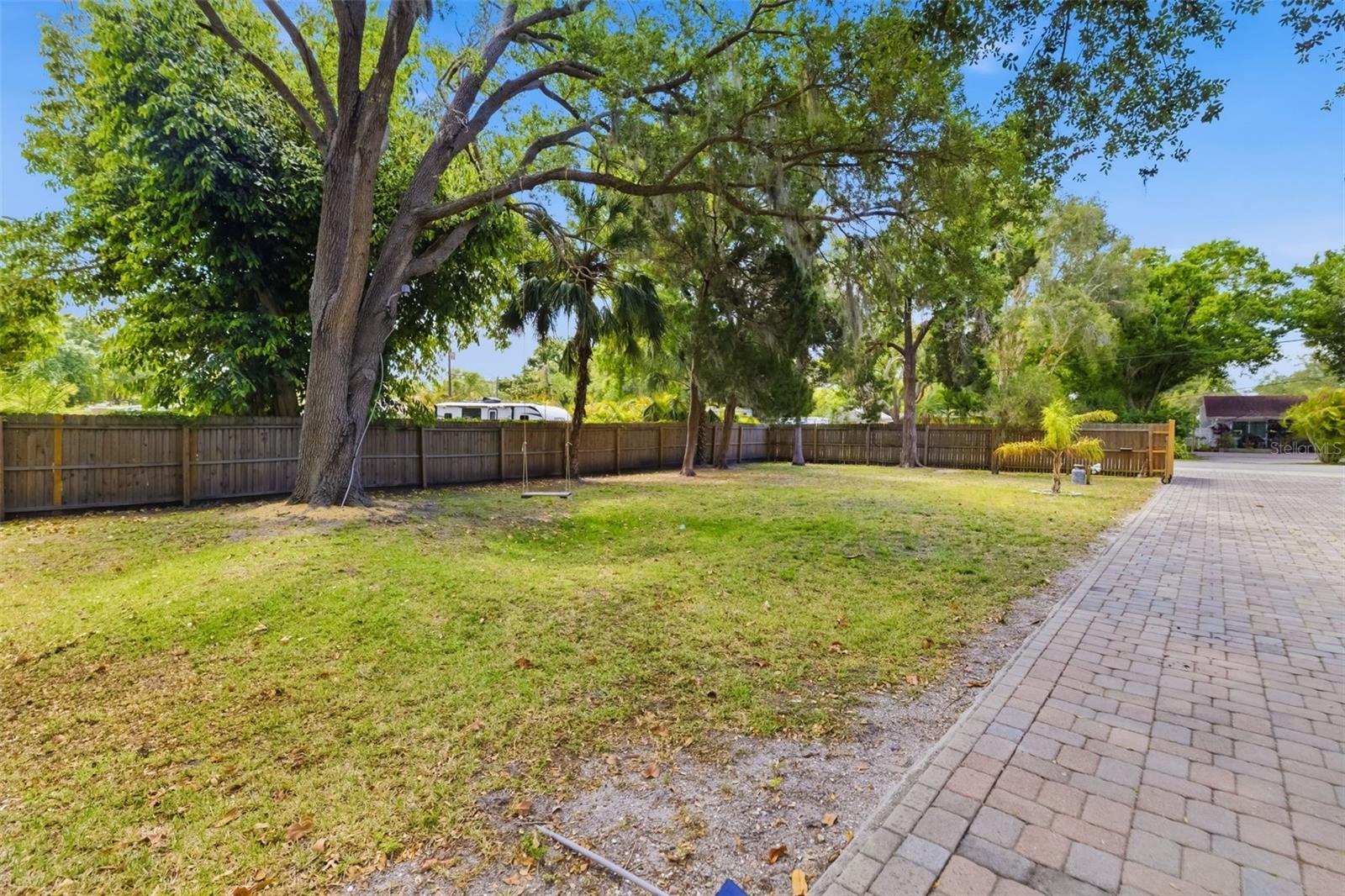 2549 19TH ST, SARASOTA, FL — photo 30
