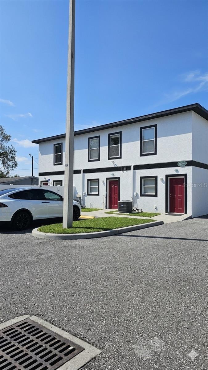 13612 N 21ST ST, TAMPA, FL — photo 3