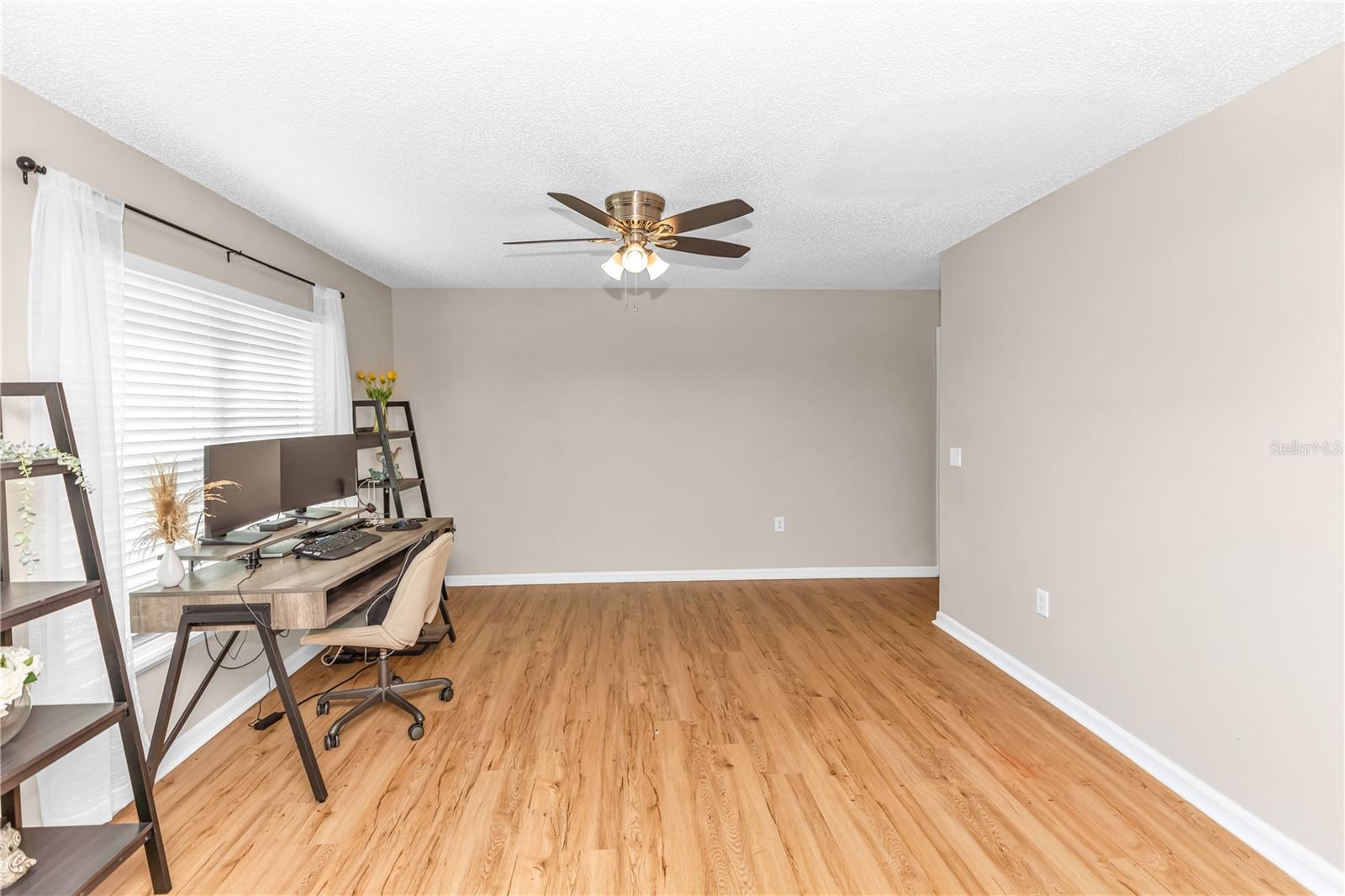 1874 CORNER MEADOW CIR, ORLANDO, FL — photo 32