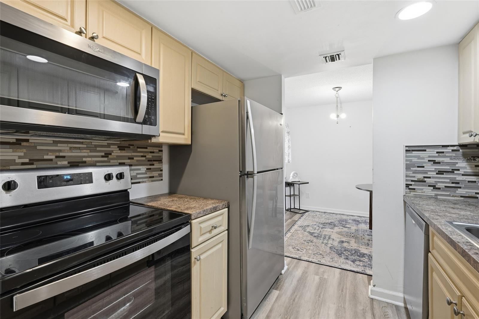 2366 E MALL DR #403, FORT MYERS, FL — photo 14