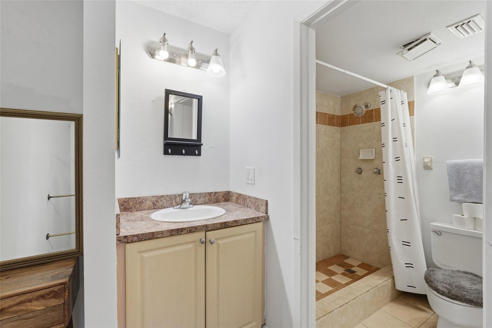 2366 E MALL DR #403, FORT MYERS, FL — photo 21