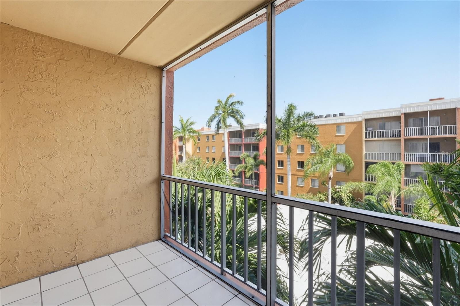 2366 E MALL DR #403, FORT MYERS, FL — photo 26