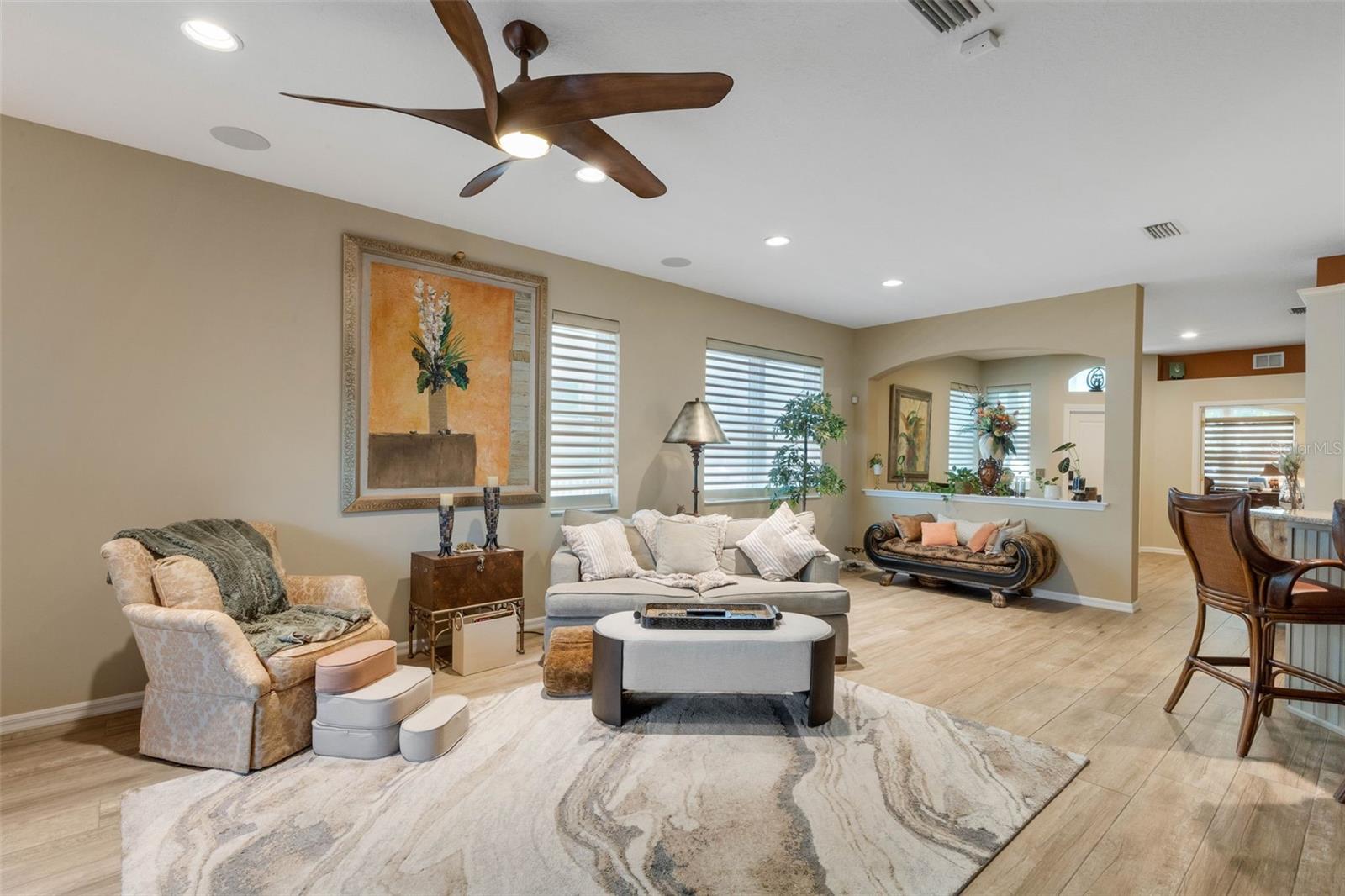 6242 BLUE RUNNER CT, LAKEWOOD RANCH, FL — photo 4