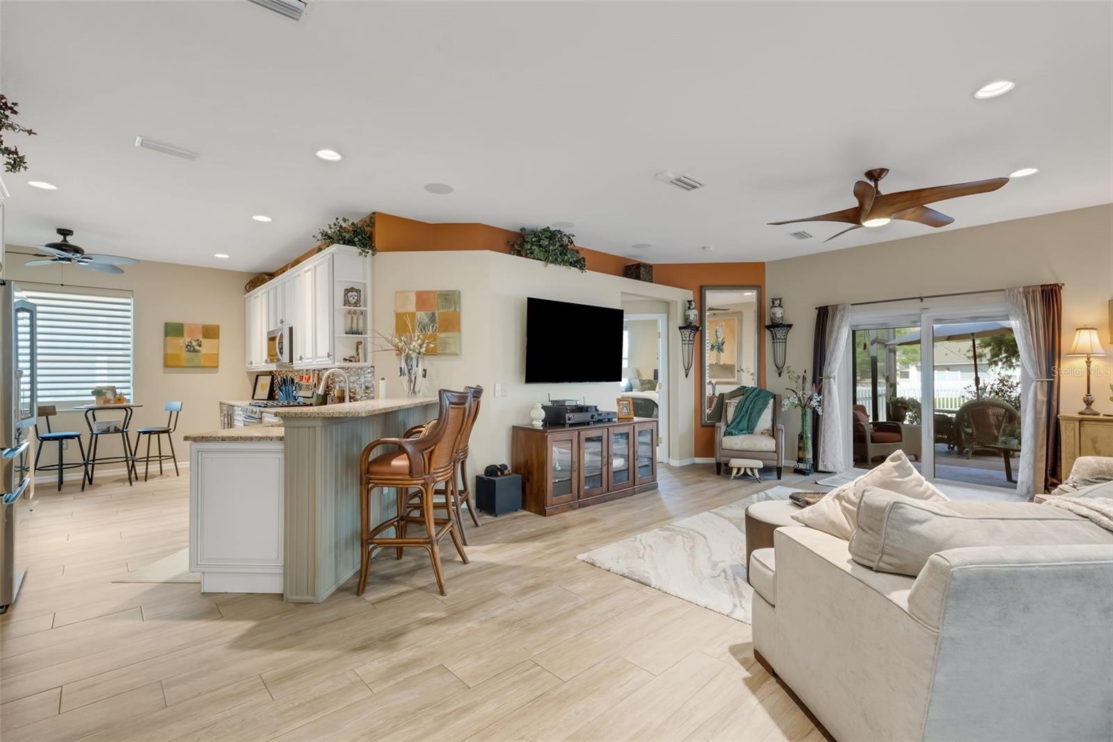 6242 BLUE RUNNER CT, LAKEWOOD RANCH, FL — photo 10