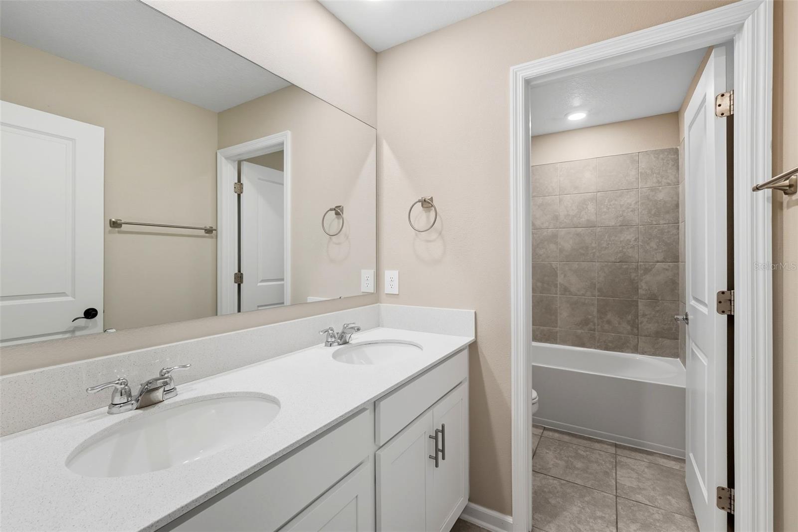 724 DARING DR, DAVENPORT, FL — photo 10