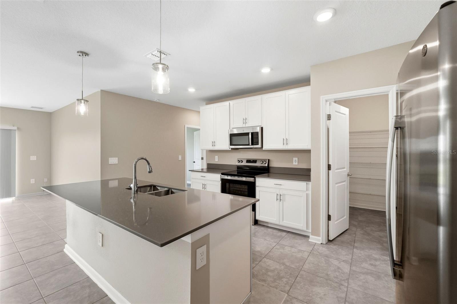 724 DARING DR, DAVENPORT, FL — photo 29