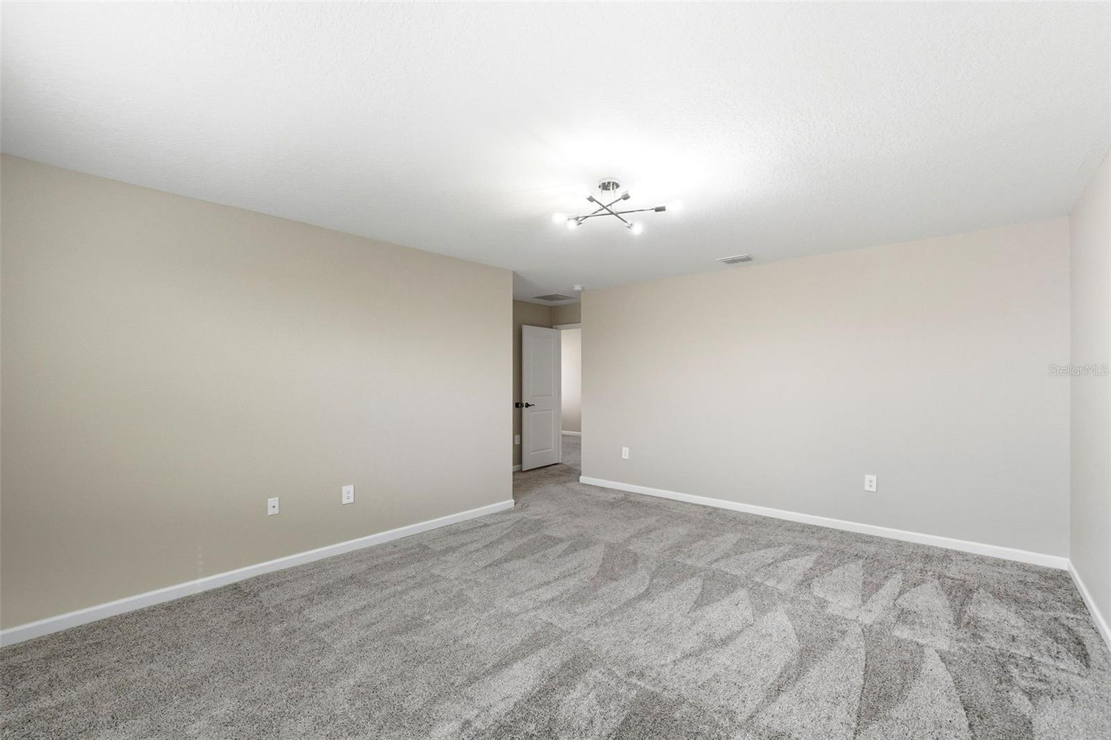 724 DARING DR, DAVENPORT, FL — photo 37