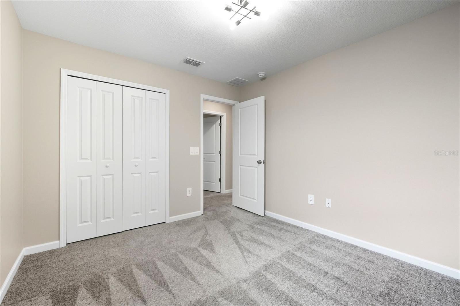 724 DARING DR, DAVENPORT, FL — photo 38