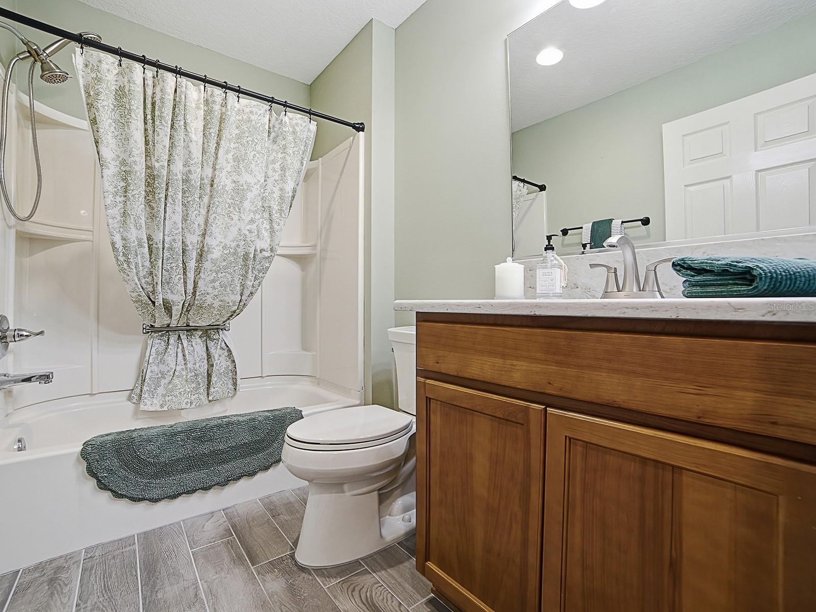1033 ALOHA WAY, LADY LAKE, FL — photo 21