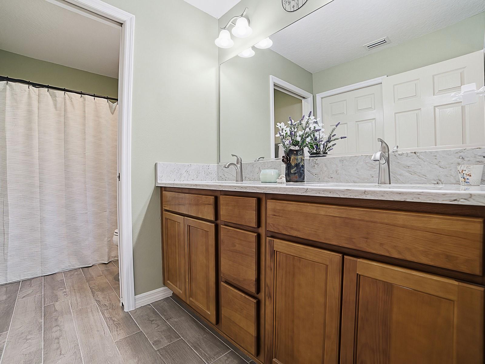 1033 ALOHA WAY, LADY LAKE, FL — photo 44