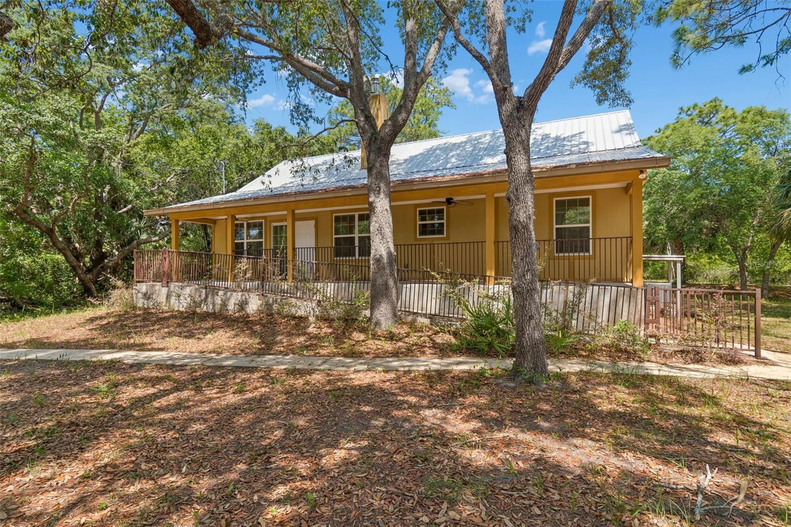 11274 S RIVIERA DR, HOMOSASSA, FL