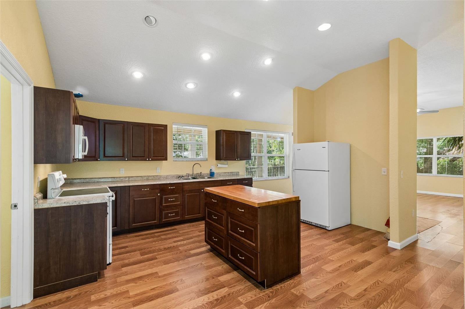 11274 S RIVIERA DR, HOMOSASSA, FL — photo 12